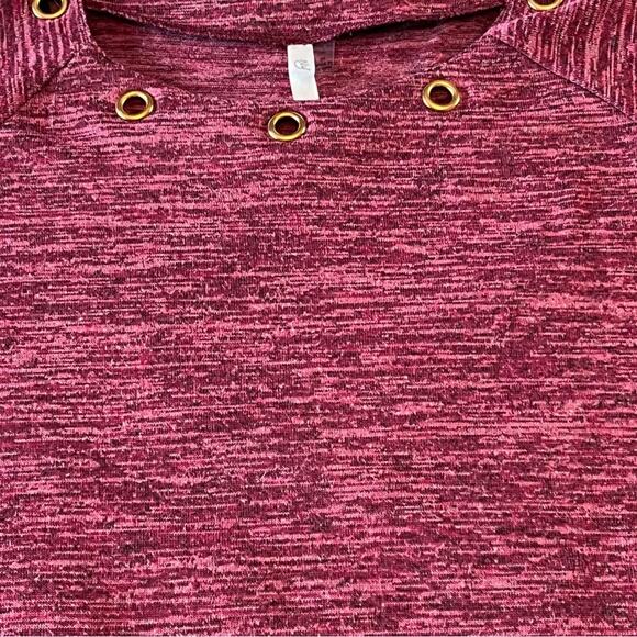 NY Collection Long Sleeve Shoulder Cutout Tunic Top With Grommets - Picture 7 of 10